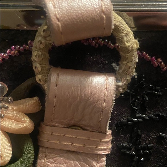 Mary Frances Floral Embellished Shoulder Bag NWT,unbranded chain & MF Dust bag - Picture 13 of 13